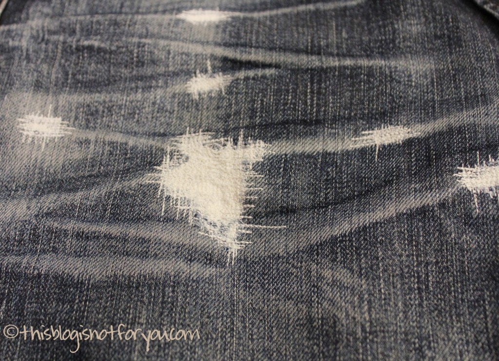 mending holes in jeans by thisblogisnotforyou.com