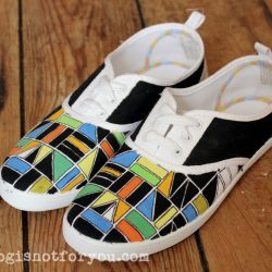 painted shoes by thisblogisnotforyou.com