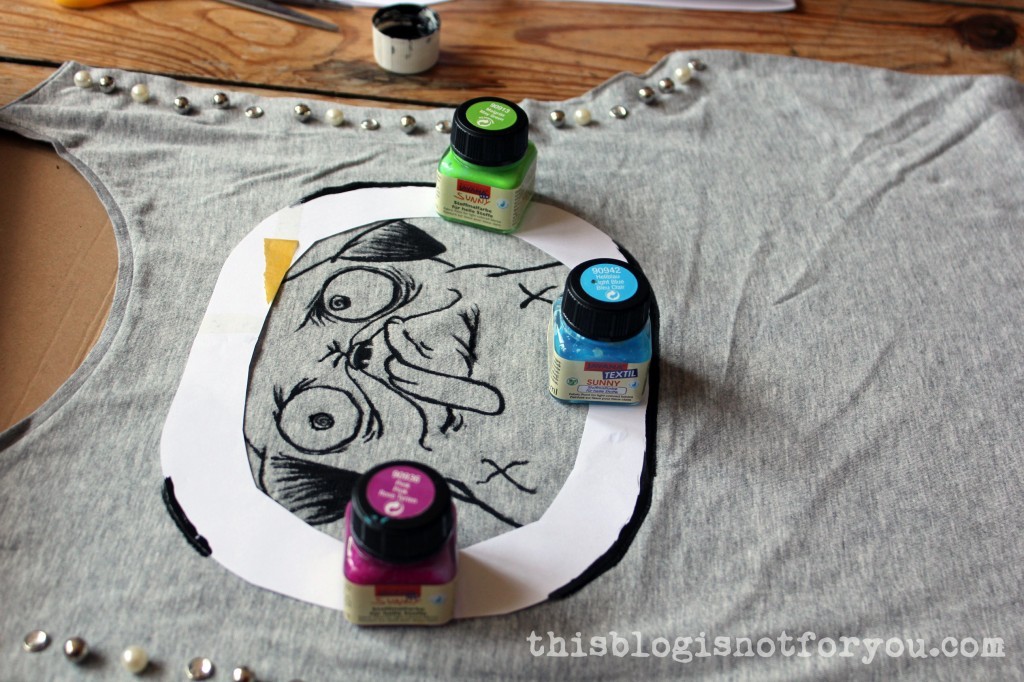 Painted Shirt DIY by thisblogisnotforyou.com