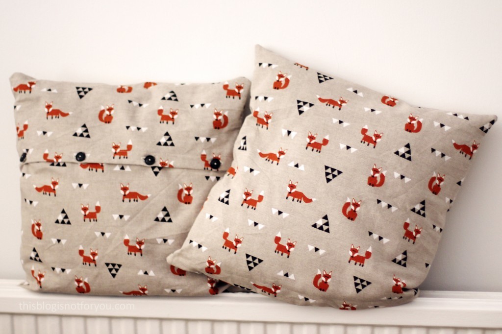 cushion covers fox by thisblogisnotforyou.dev