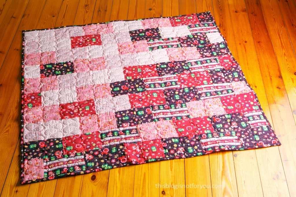 baby quilt by thisblogisnotforyou.com